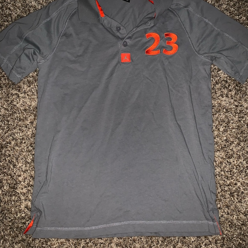 Jordan shirt size small